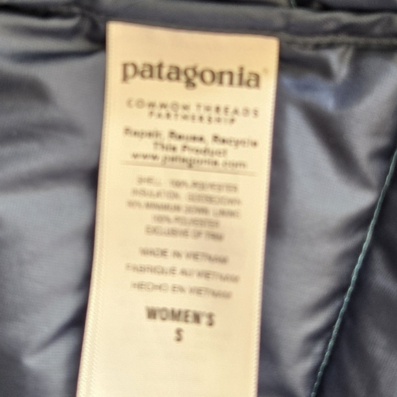 Patagonia Aqua Blue Quilted Down Puffer Vest - Picture 9 of 12